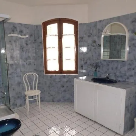 House 15 Rue Carriere *