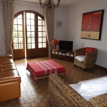 Дом отдыха House 15 Rue Carriere *